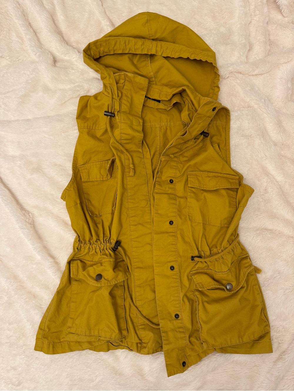 Love Tree Hooded Sleeveless Utility Jacket in Mustard